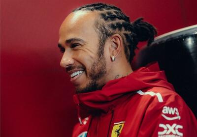 هدیه کاملا بریتانیایی همیلتون برای 1000 کارمند تیم فراری - پارس فوتبال