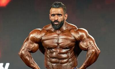 عکس | سلام نظامی هادی چوپان به پرچم ایران - پارس فوتبال