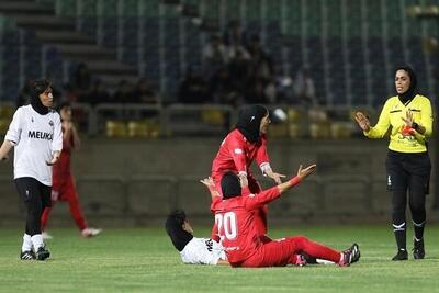 حواشی دیدار تیم پرسپولیس و ایساتیس کران فارس؛ درگیری فیزیکی و لفظی - پارس فوتبال