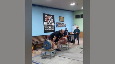 ویدیو| علیرضا یوسفی با وزنه ۲۳۰ کیلوگرمی از مصدومیت بازگشت! - پارس فوتبال