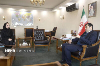 دیدار ثریا آقایی با وزیر ورزش و جوانان - پارس فوتبال