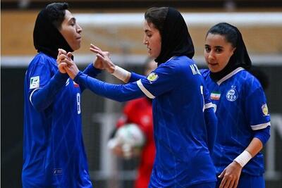 پیروزی آسان استقلال و شکست مدعی قهرمانی - پارس فوتبال