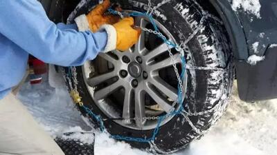 چگونه زنجیر چرخ ماشین را در عرض چند دقیقه ببندیم؟