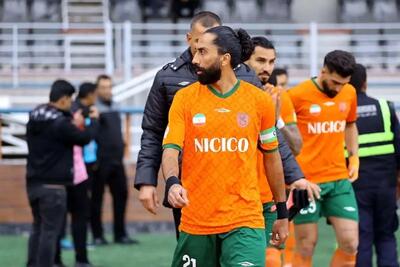 ستاره سابق استقلال کمی دورتر از لیگ ایران به فوتبالش ادامه خواهد داد