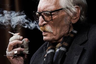 عکس متفاوت از محمود دولت آبادی در شب یلدا