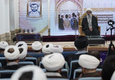 امام جمعه بوشهر: نورانیت و صداقت، رمز اثرگذاری روحانیت در جامعه است - تسنیم