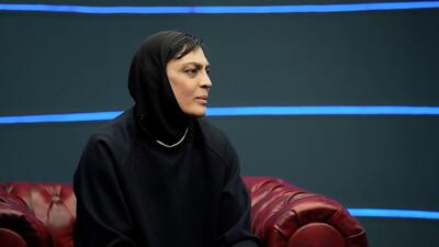 شهربانو: من قطار در حال حرکتم و سنگ می‌خورم!