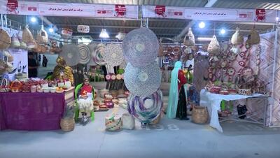  گشایش نمایشگاه  صنایع دستی در سقف بندرعباس مال
