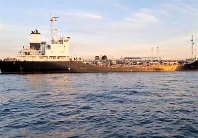 توقیف یک کشتی در خلیج فارس توسط نیروی دریایی سپاه