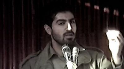  خاطره حاج قاسم از کتک زدن پاسبان زمان شاه به خاطر تعرض به دختر بی‌حجاب!