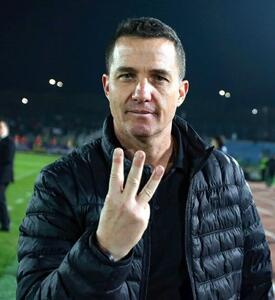 پرسپولیس و اوسمار بر سر سه راهی اردوی خارجی / تصمیم نهایی برای حضور یا غیبت اوسمار در اردو / ویدیوی واکنش هواداران و تحلیل کارشناسان فوتبال