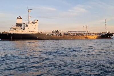 توقیف کشتی حامل ۴ میلیون لیتر سوخت قاچاق در خلیج فارس (فیلم)