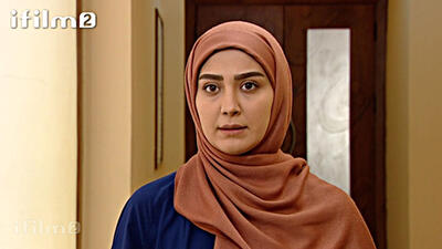  استایل خیابانی خانم بازیگر فاصله‌ها جلب‌توجه کرد