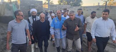  بازدید میدانی رئیس ستاد بحران کشور از روستاهای سیل‌زده جاسک