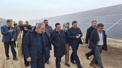  استاندار قزوین از نیروگاه ۱۰ مگاواتی خورشیدی در دست ساخت شرکت روزیه بازدید کرد