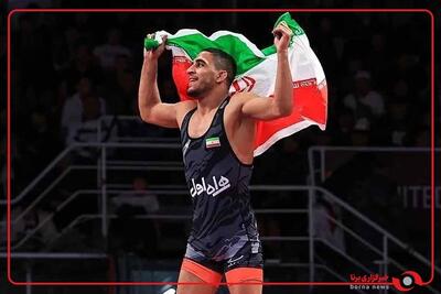  با اعلام اتحادیه جهانی کشتی، رحمان عموزاد مسلط‌ترین کشتی‌گیر آزاد سال ٢٠٢۵ شد