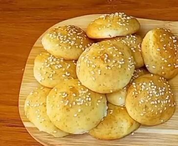 طرز تهیه کلوچه کنجدی خوشمزه، بدون نیاز به همزن !