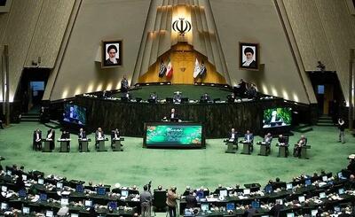 نمایندگان مجلس توقیف و تعقیب نفتکش‌ها توسط آمریکا در منطقه کارائیب را محکوم کردند