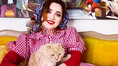 چیدمان باورنکردنی خانه مجردی بهنوش طباطبایی؛ از دکورهای هنری تا بالکن رؤیایی! + فیلم