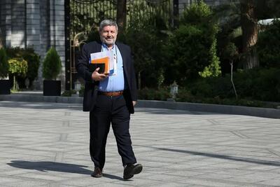 حضرتی آب پاکی را ریخت/ رفع فیلتر تلگرام فعلاً تأیید نمی‌شود