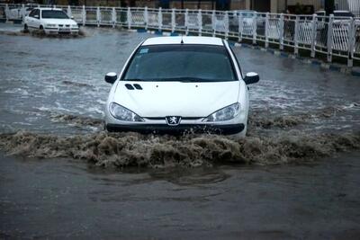 واکنش وزارت نیرو به خبر «امکان تامین آب ۶۰۰ میلیون نفر با بارش‌های اخیر»: بارش‌های اخیر معادل ۶۰ میلیارد مترمکعب آب بود / ۴۰ میلی‌متر به متوسط بارش کشور افزوده شد / بخش بزرگی از بارش‌ها به‌صورت تبخیر مستقیم می‌شود / در جنوب کشور بخشی از سیلاب‌ها به سمت دریا حرکت می‌کنند / می‌پرسند «چرا این آب‌ها هدر می‌روند؟»؛ این، بخشی از چرخه طبیعی است که در کره زمین رخ می‌دهد
