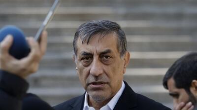 قائم پناه: رشد نرخ دلار متأثر از مابه تفاوت نرخ تورم آمریکا و ایران، کاهش درآمد‌های ارزی و تقاضای بالای دلار در پایان سال است / هرچه بتوانیم دلار بیشتری در بازار ارائه کنیم، طبیعی است که نرخ دلار کاهش می‌یابد