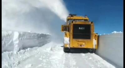 ببینید | ارتفاع برف در «گله بادوش» الیگودرز به حدود ۲ متر رسید