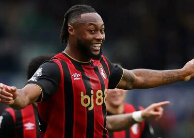 منچستر یونایتد ستاره لیگ برتر را به سیتی سپرد!