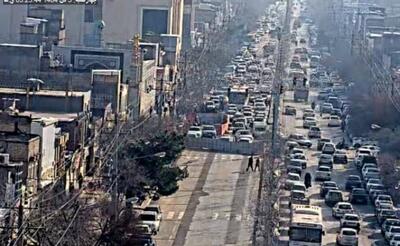  فرونشست زمین، یک بلوار پرتردد در مشهد را مسدود کرد
