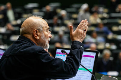 بحث های رییس مجلس و وزرای دولت به روایت یک نماینده از جلسه دیروز