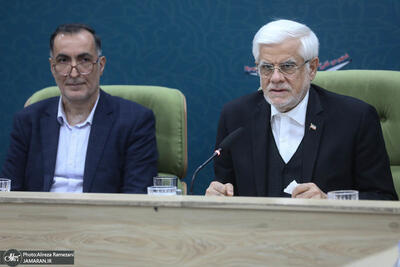  عارف: برای ترویج فرهنگ ایثار و شهادت باید به جای موازی‌کاری و رفتار بخشی،‌ هم‌افزایی ایجاد شود/ رویکردهای بنیاد شهید و امور ایثارگران براساس تحولات جامعه،‌ منطقه و دنیا بازنگری شود/ راهبرد اصلی بنیاد شهید پرهیز از تصدی‌گری باشد