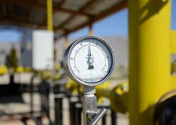 ذخایر گازوئیل نیروگاه‌ها نصف شد/ بوی خاموشی‌های زمستانه به‌مشام می‌رسد