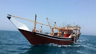 توقیف ۲ فروند لنج حامل مواد مخدر و سوخت قاچاق در بندر چابهار