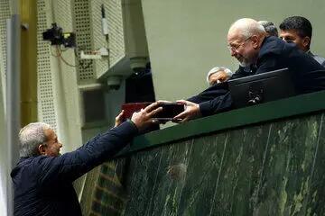 از حرف تا عمل؛ پزشکیان در بودجه ۱۴۰۵ چه کرده؟؛ از صداوسیما و جامعه المصطفی ، موسسه مصباح یزدی و تشکیلات مربوط به تولیت آستان امام(ره)