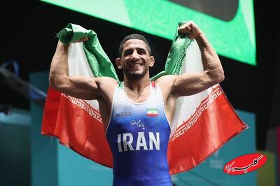  با اعلام اتحادیه جهانی کشتی؛ رحمان عموزاد برترین کشتی‌گیر ۲۰۲۵ شد - کلبه سرگرمی