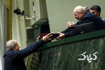 از حرف تا عمل؛ پزشکیان در بودجه ۱۴۰۵ چه کرده؟/ از صداوسیما و جامعه المصطفی ، موسسه مصباح یزدی و تشکیلات مربوط به تولیت آستان امام(ره) - مجله اینترنتی کولاک