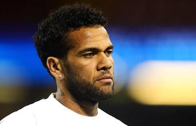 بازگشت ستاره سابق بارسلونا به فوتبال در ۴۲ سالگی