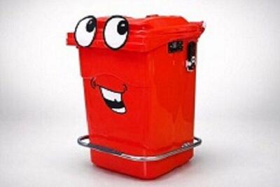 رونمایی از نخستین سطل زباله «سخنگو» در تهران