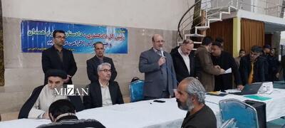 بازدید رئیس کل دادگستری همدان از زندان مرکزی/ بیش از ۱۰۴۴ نفر زندانی همدانی در سالجاری با استفاده از ارفاقات قانونی آزاد شدند