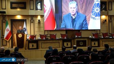 اتاق ایران مرکزی اقتصادی و اثرگذار در حل مسائل است | بهبود مسائل اقتصادی، اجتماعی و فرهنگی کشور را دنبال می‌کنیم