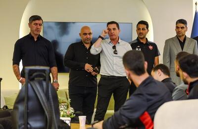 جلسه ویژه مدیرعامل با سرمربی پرسپولیس برای نیم‌فصل دوم - پارس فوتبال