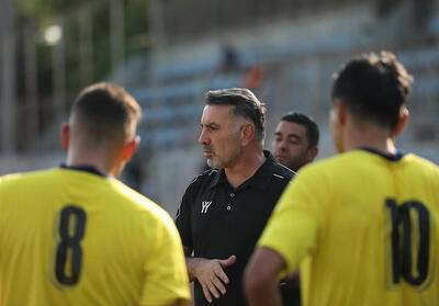 جنجال در باشگاه نفت و گاز، فکری را فعلاً ماندنی کرد! - پارس فوتبال