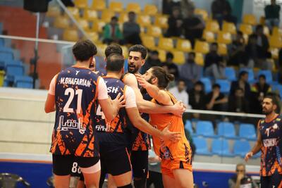 تداوم صدرنشینی فولاد سیرجان/ سایپا شگفتی ساز شد - پارس فوتبال