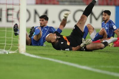 پیروزی استقلال مقابل المحرق بحرین در نیمه اول - پارس فوتبال