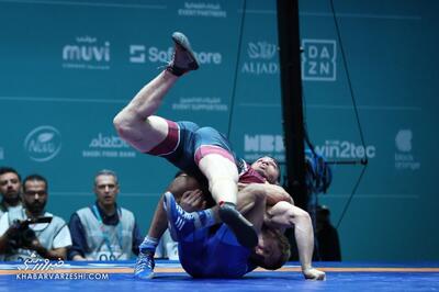 اتحادیه جهانی کشتی با این ویدیو رحمان عموزاد را بهترین کشتی‌گیر سال معرفی کرد - پارس فوتبال