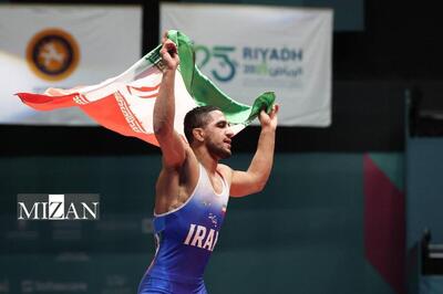 عموزاد مسلط‌ترین آزادکار جهان شد - پارس فوتبال