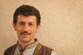 سیروس همتی: استاد تبدیل نقش خوب به نقش متوسط هستم!+فیلم