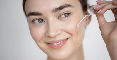 آیاسرم‌های رتینول می‌توانند باعث خشکی چشم شوند؟