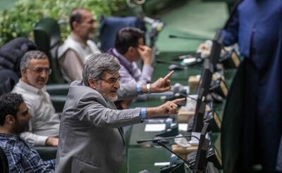 کوچک زاده: اینکه نماینده ایران در سازمان ملل در جواب نماینده پلید آمریکا می‌گوید که ما آماده هرگونه مذاکره منصفانه هستیم، منطبق بر کدام یک از سیاست‌های کلی نظام است