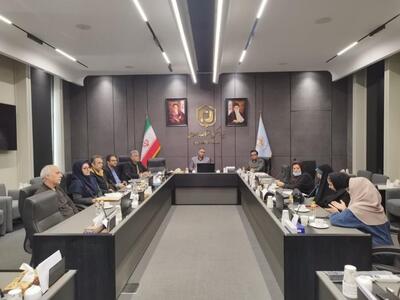 دومین نشست هماهنگی اداره کل روابط عمومی بنیاد مسکن انقلاب اسلامی در دفتر مرکزی برگزار شد - شارا